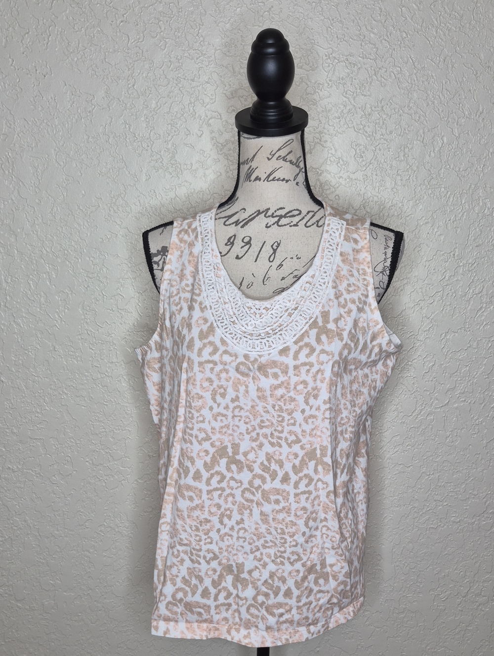 White Stag Animal Print Tank Top Size XL (16-18)